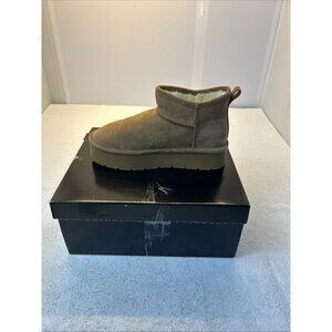 Madden Girl Embrace Platform Tan Faux Fur Lined Booties Women SZ 10 New in Box